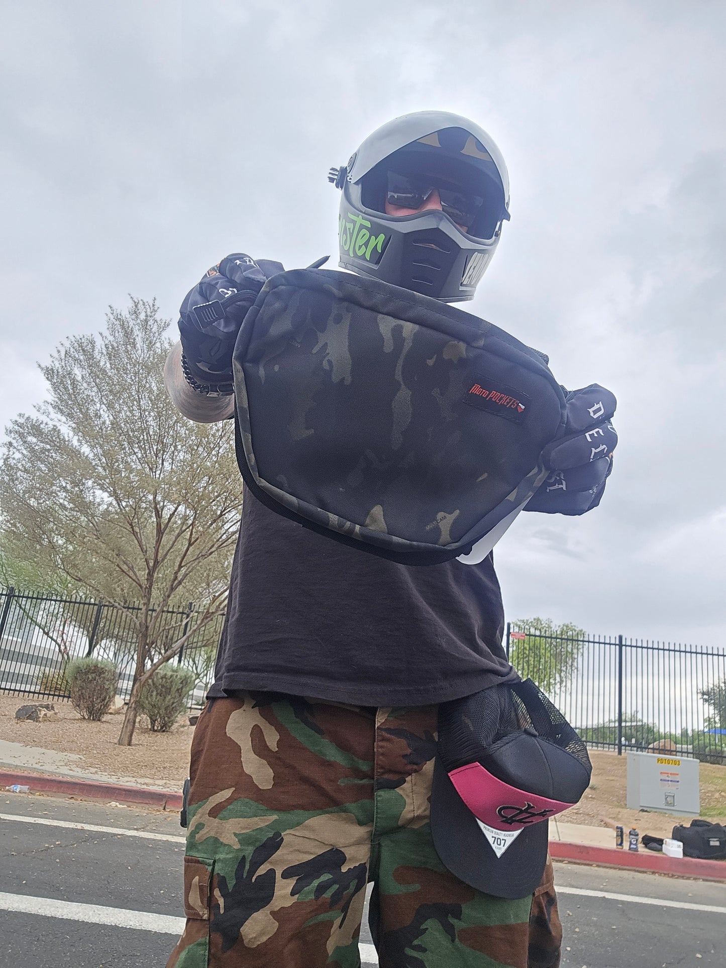 Dark Camo OG T-Bar Bag