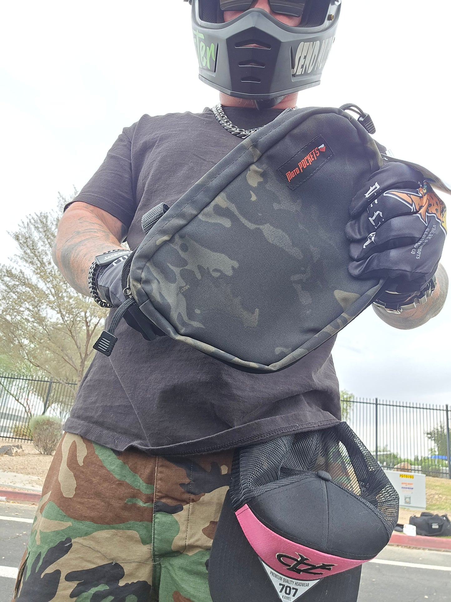 Dark Camo OG T-Bar Bag