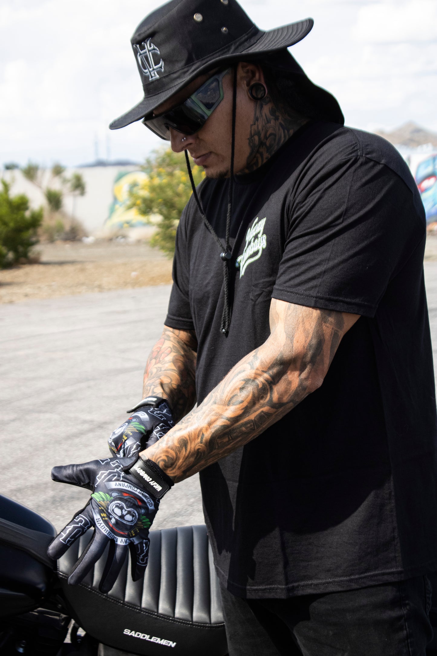 Signature Ollie's - Moto Gloves