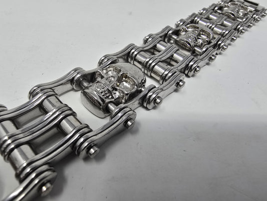DBS0013