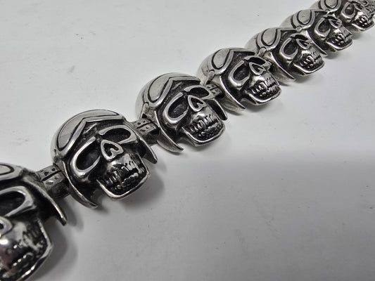 DBS0017