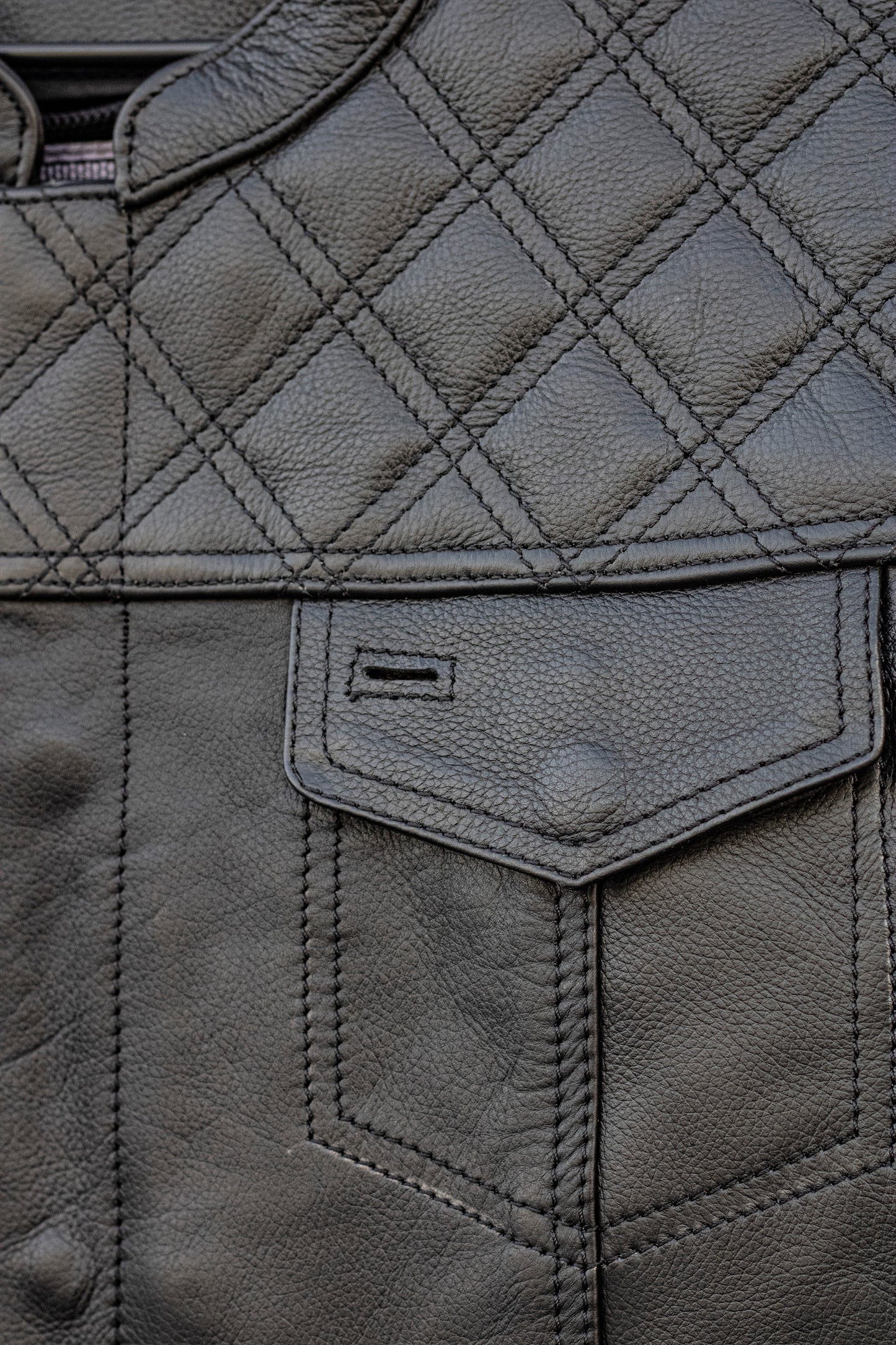 Diamond Lowcut – Men’s Diamond Stitch Leather Vest