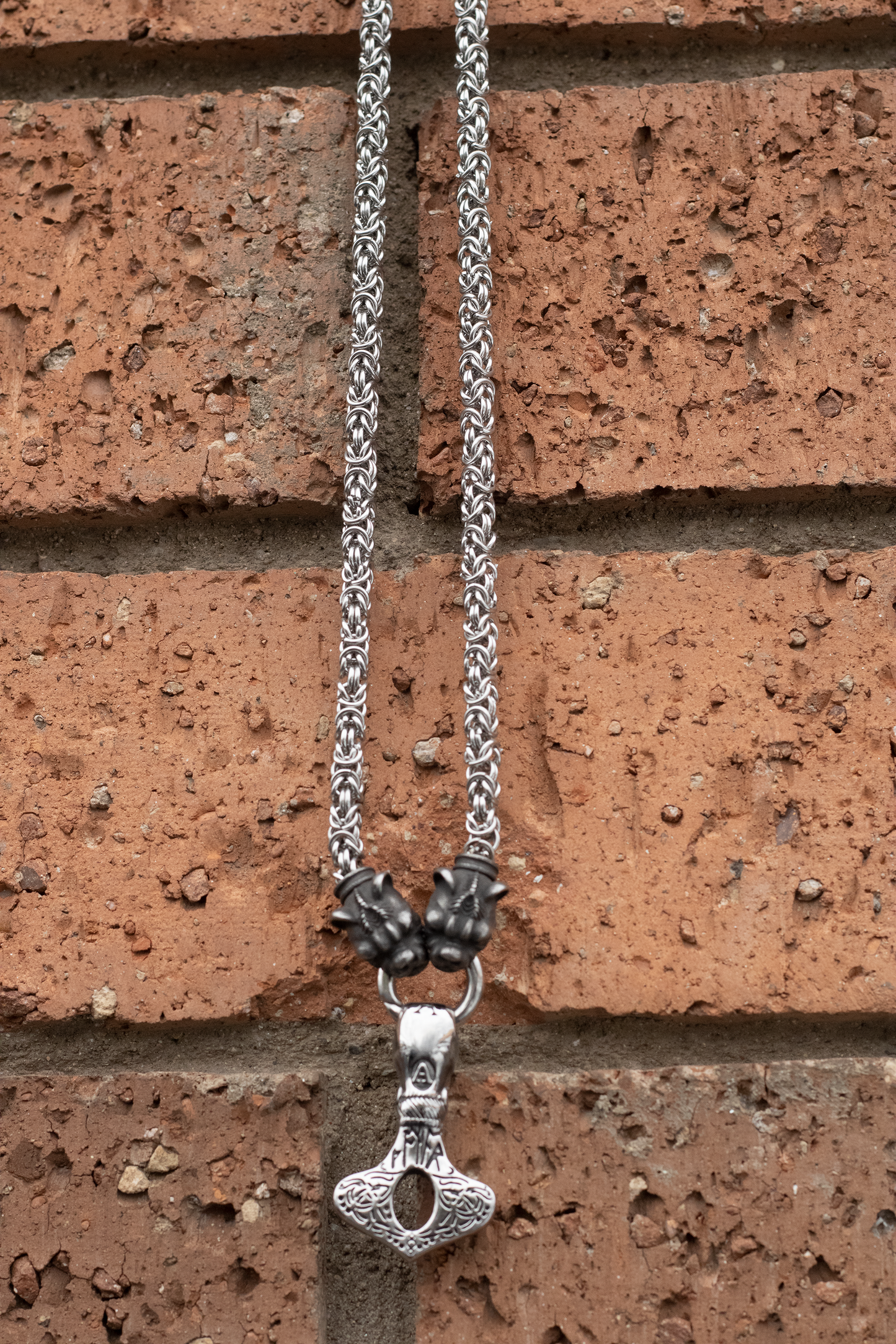 HAMMER & CHAIN - Necklace