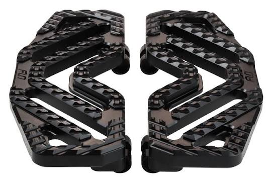 Savage V4 MX STYLE for Harley Dyna  M8 Softail Front