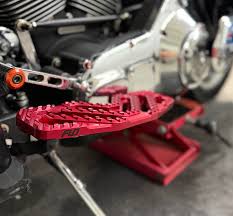 Savage V4 MX STYLE for Harley Dyna  M8 Softail Front